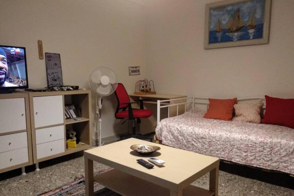 Apartment Next To The Sea Peraía エクステリア 写真